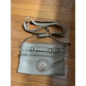 Crossbody purse